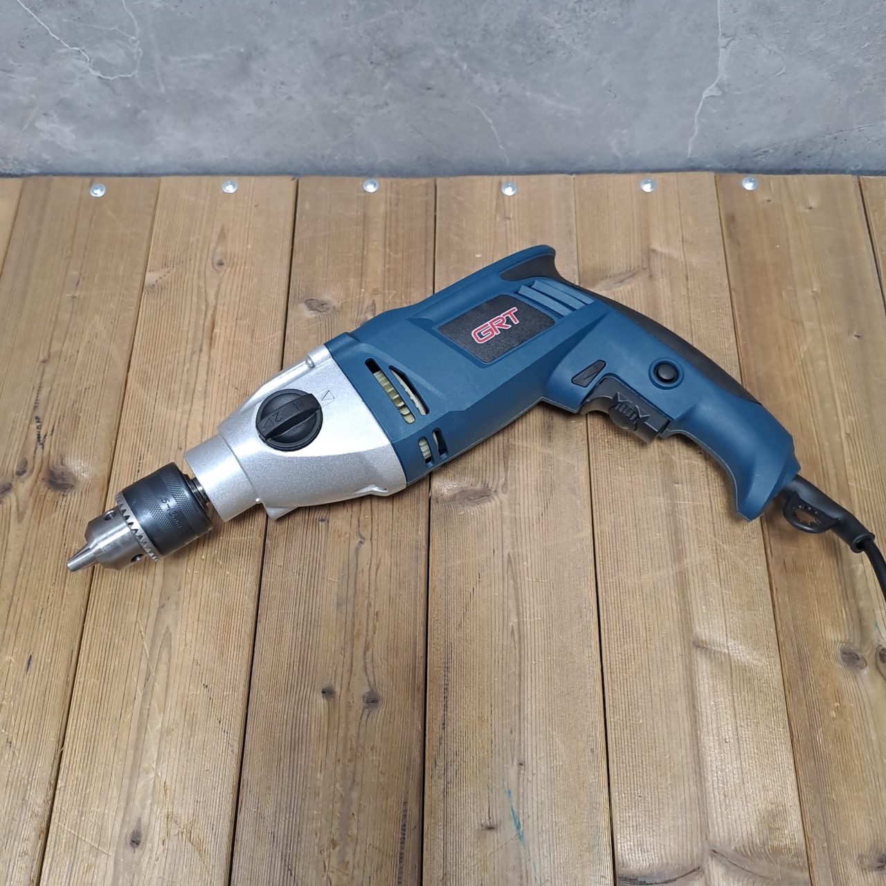 دریل چکشی جی آر تی مدل 910W